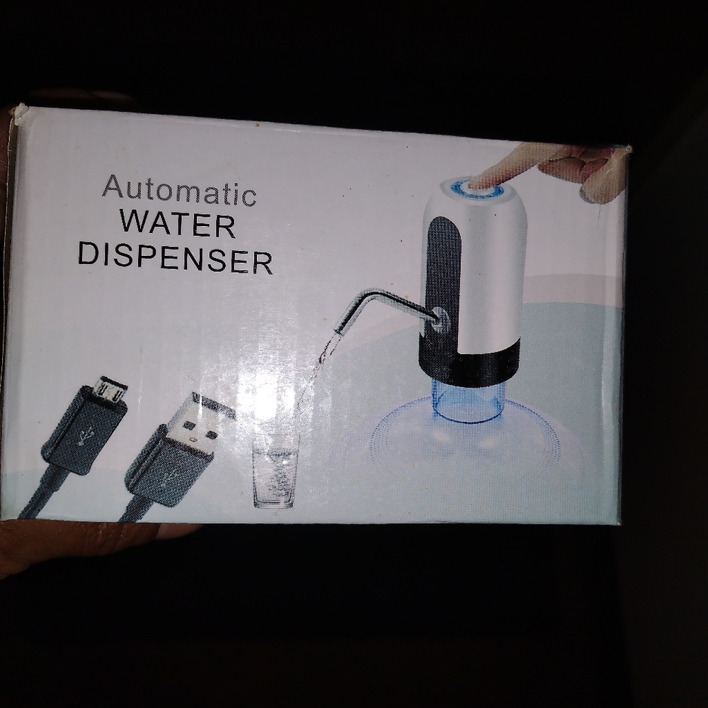 Water pump dispenser rechargeable